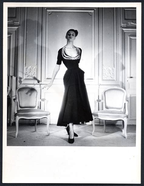 christian dior signature style|new look 1947 Christian Dior.